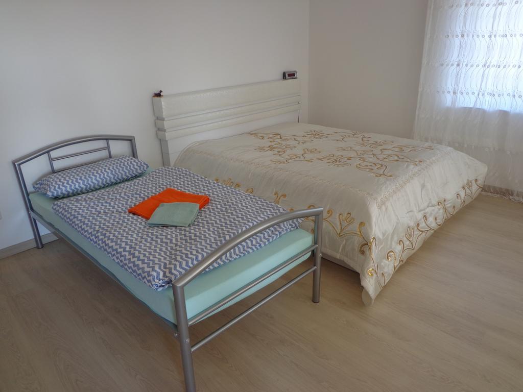 Apartments Naehe Messe - Room Agency ハノーファー エクステリア 写真